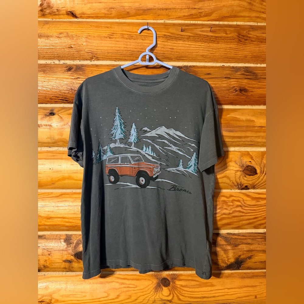 American Eagle Women’s XSmall Oversized Graphic Tee Ford Bronco T-Shirt